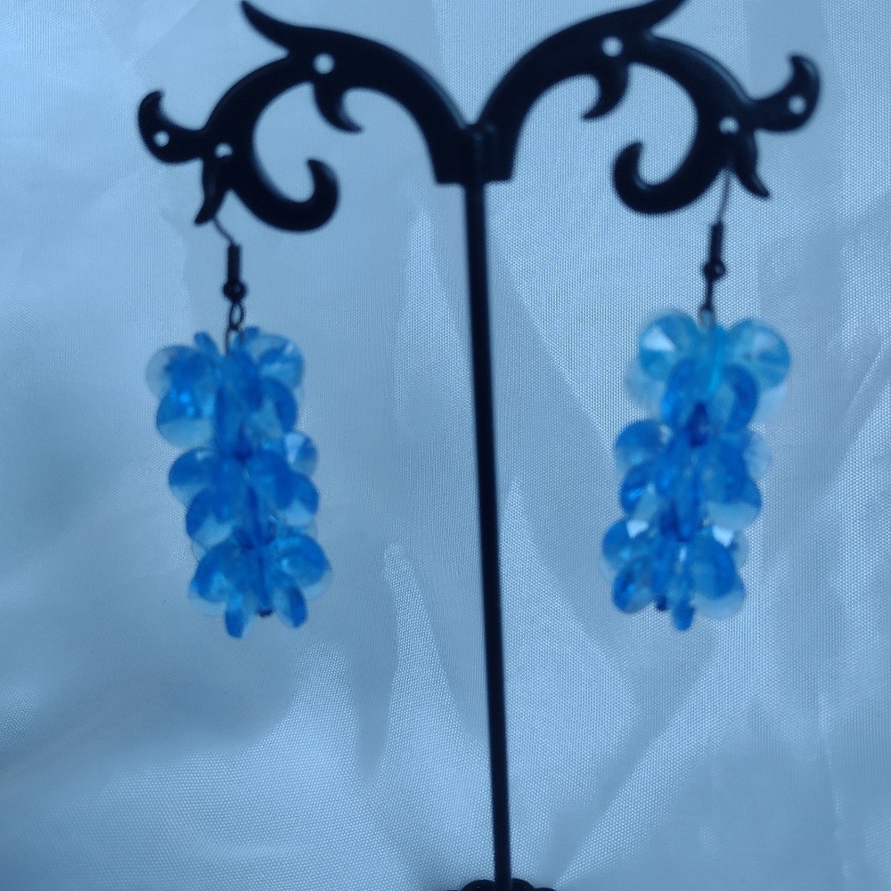 Elegant Blue Cluster Earrings